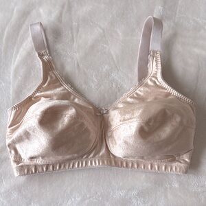 Classique soft bra nude beige wireless size 38 D
